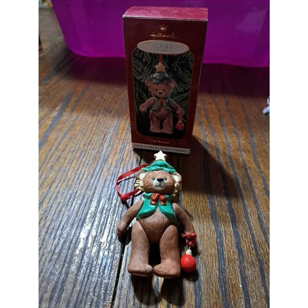 Vintage 1999 Hallmark Keepsake Gift Bearers #1 Christmas Holiday Tree Ornament